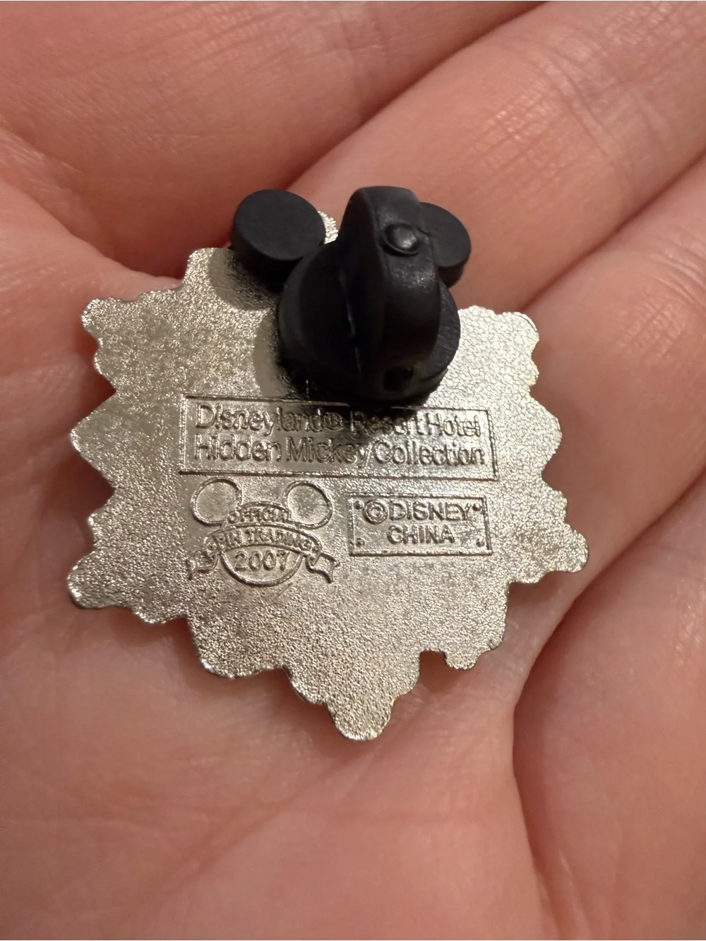 Disneyland Resort Hotel Hidden Mickey Collection pin
